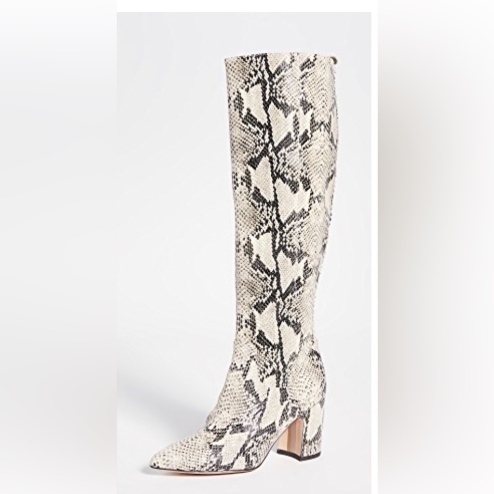 Sam Edelman
Hai Boots coming soon! Accepting offers